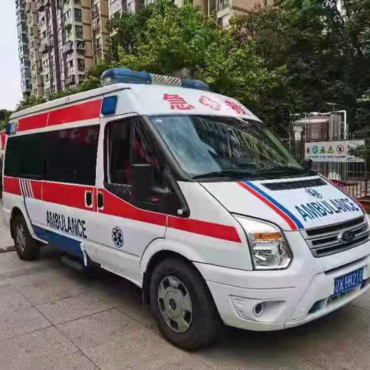 公安长途救护车护送病人返乡
